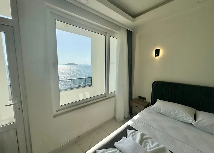 Sea Door Hotel