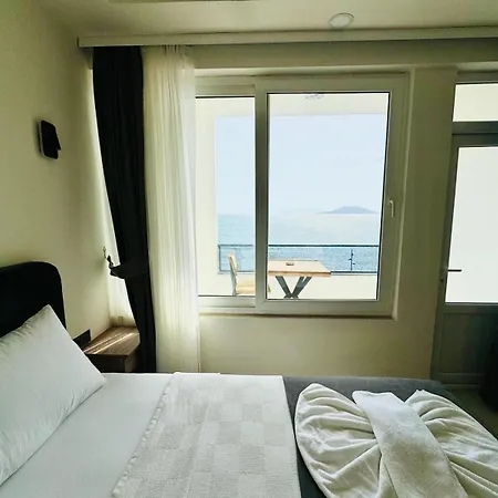 Sea Door Hotel 3*