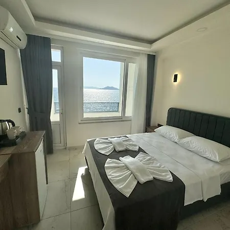 Sea Door 3*