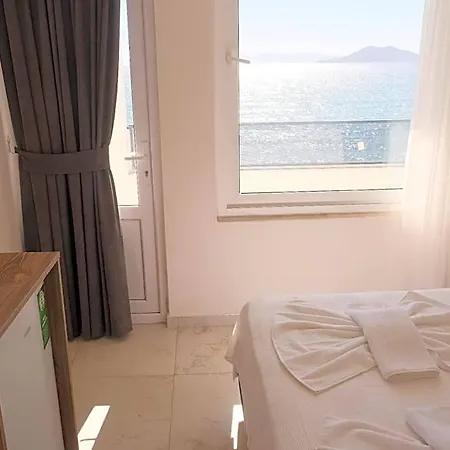 فندق Sea Door 3*