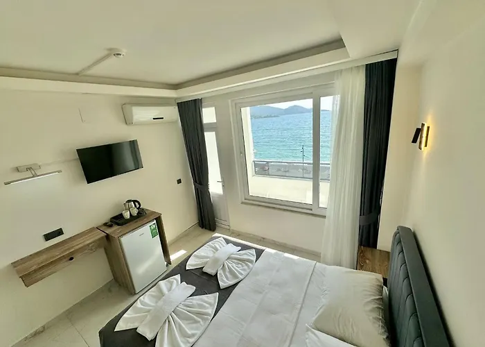 Sea Door Отель 3*